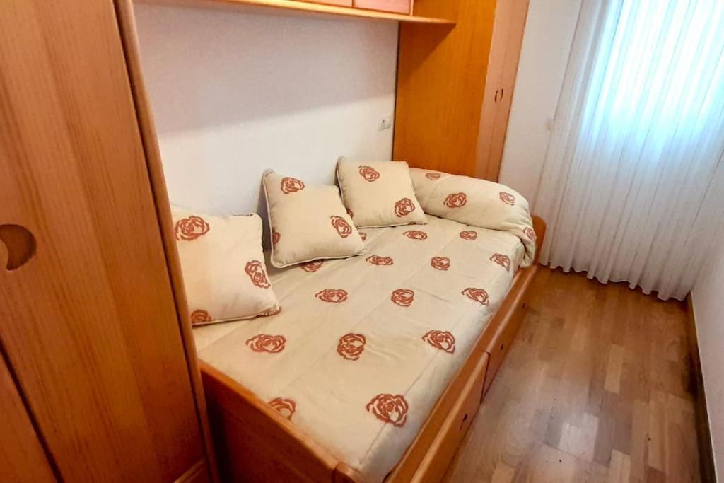 פוז Apartamento Vistas Al Mar Con Piscina Y Terraza מראה חיצוני תמונה